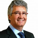 Portrait Bernard Reynes face